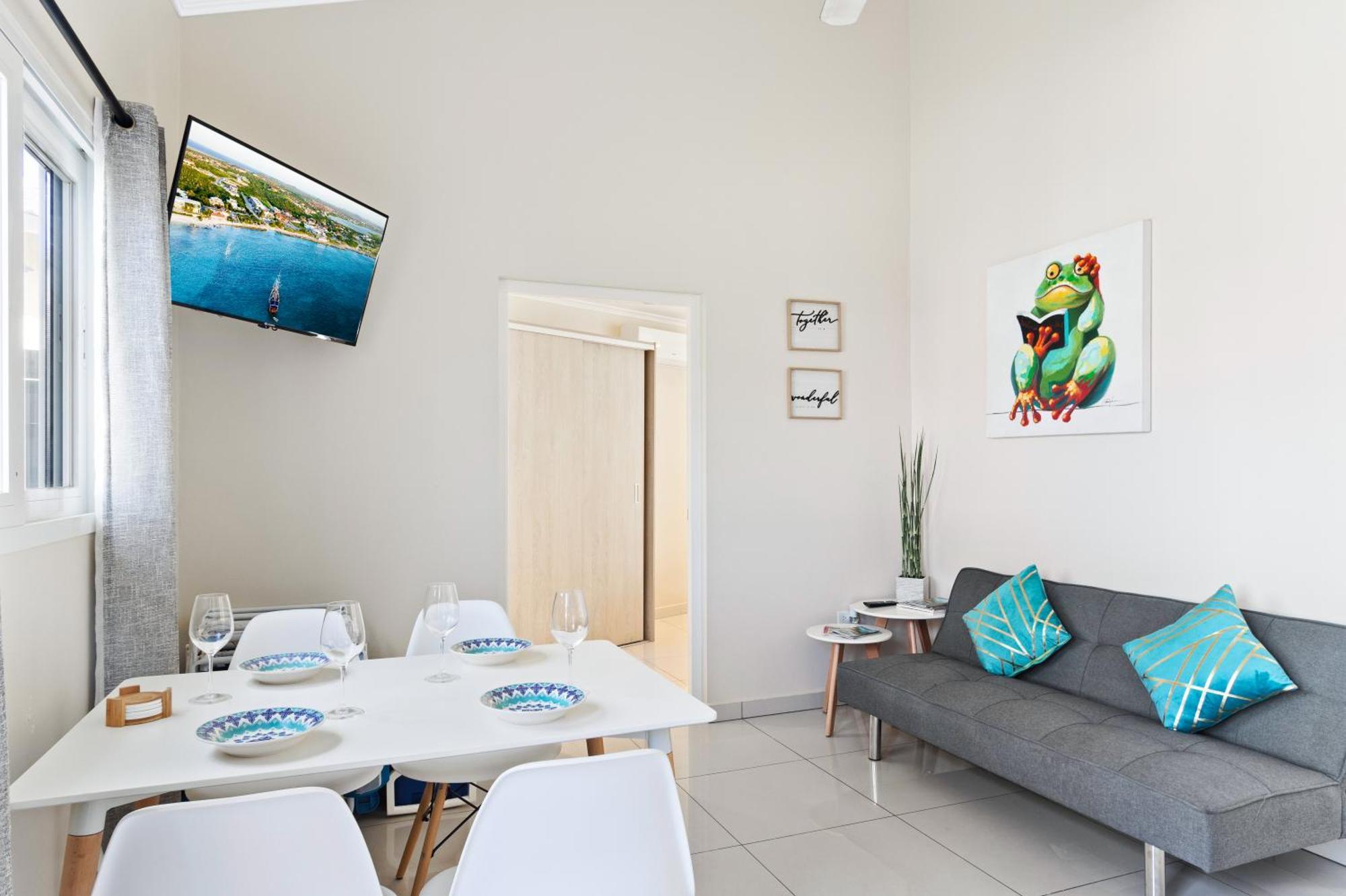 Little Sea Apartment Noord Exterior photo